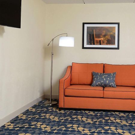 Hampton Inn Roxboro Exteriér fotografie
