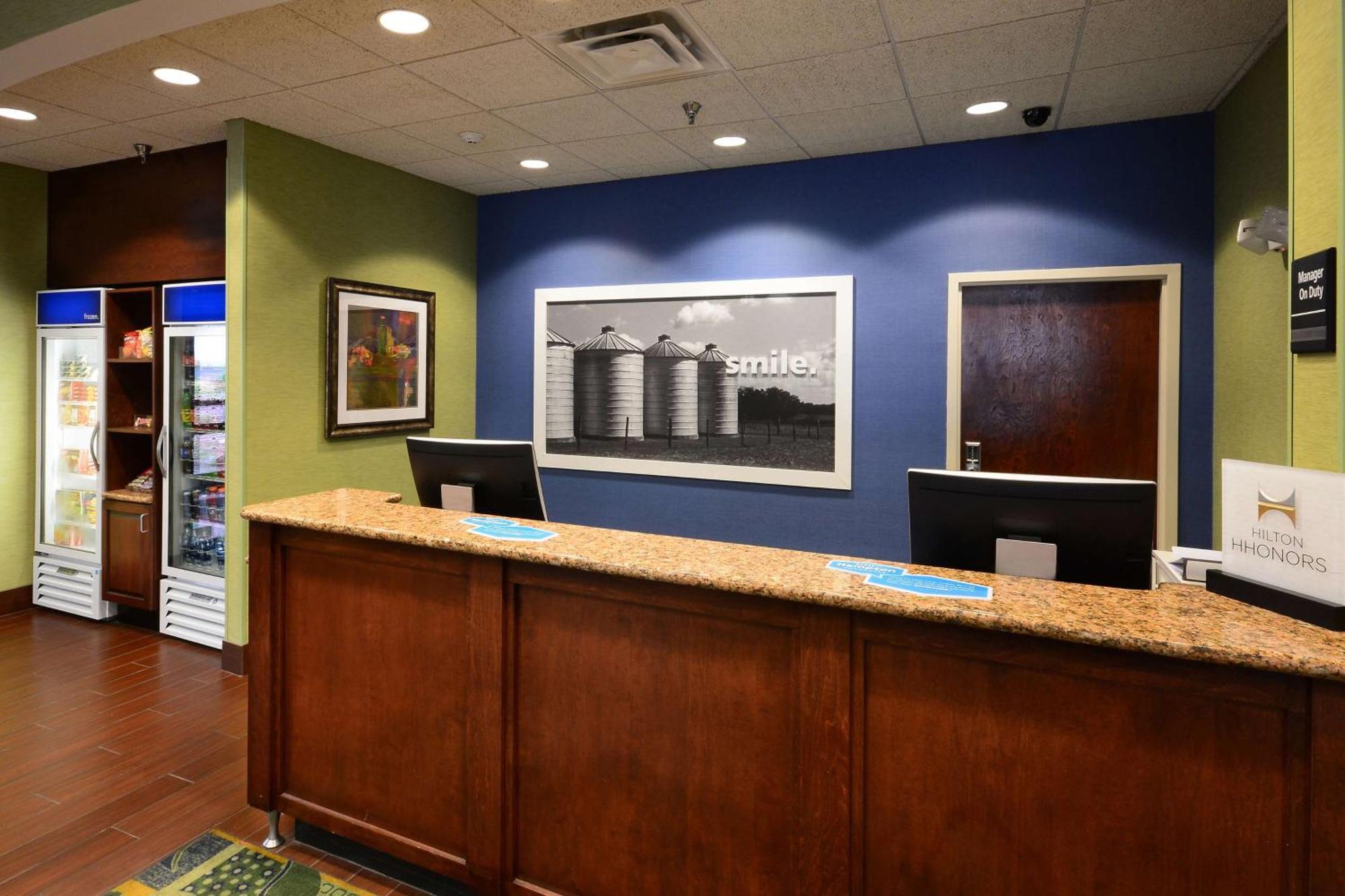 Hampton Inn Roxboro Exteriér fotografie